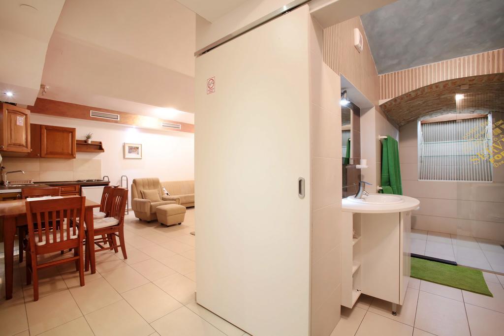Carla Studio Apartment Загреб Номер фото