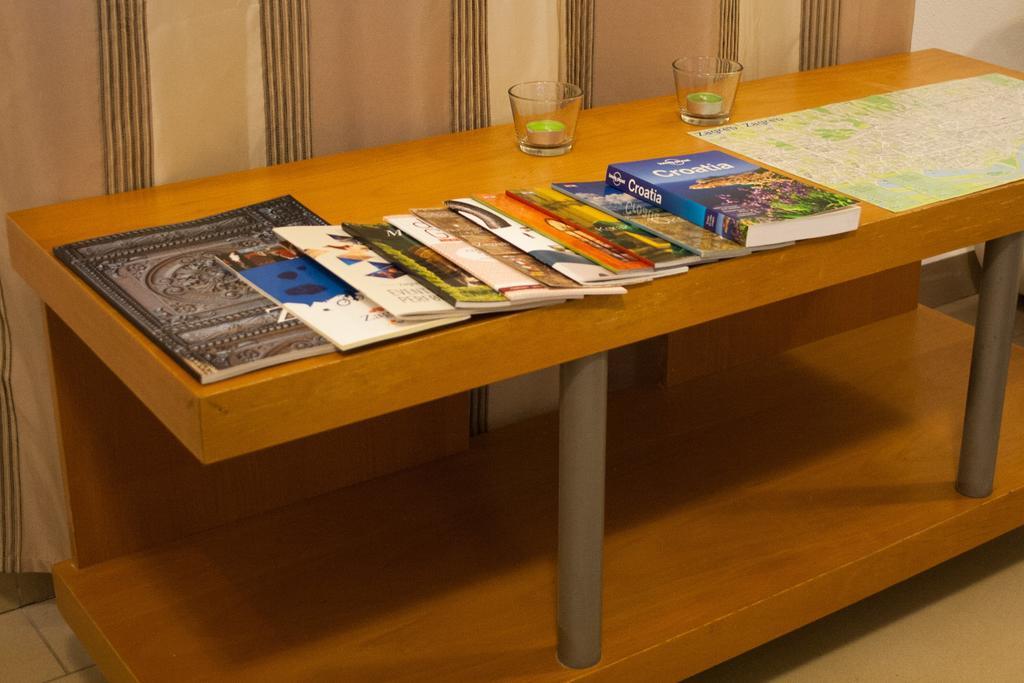 Carla Studio Apartment Загреб Номер фото
